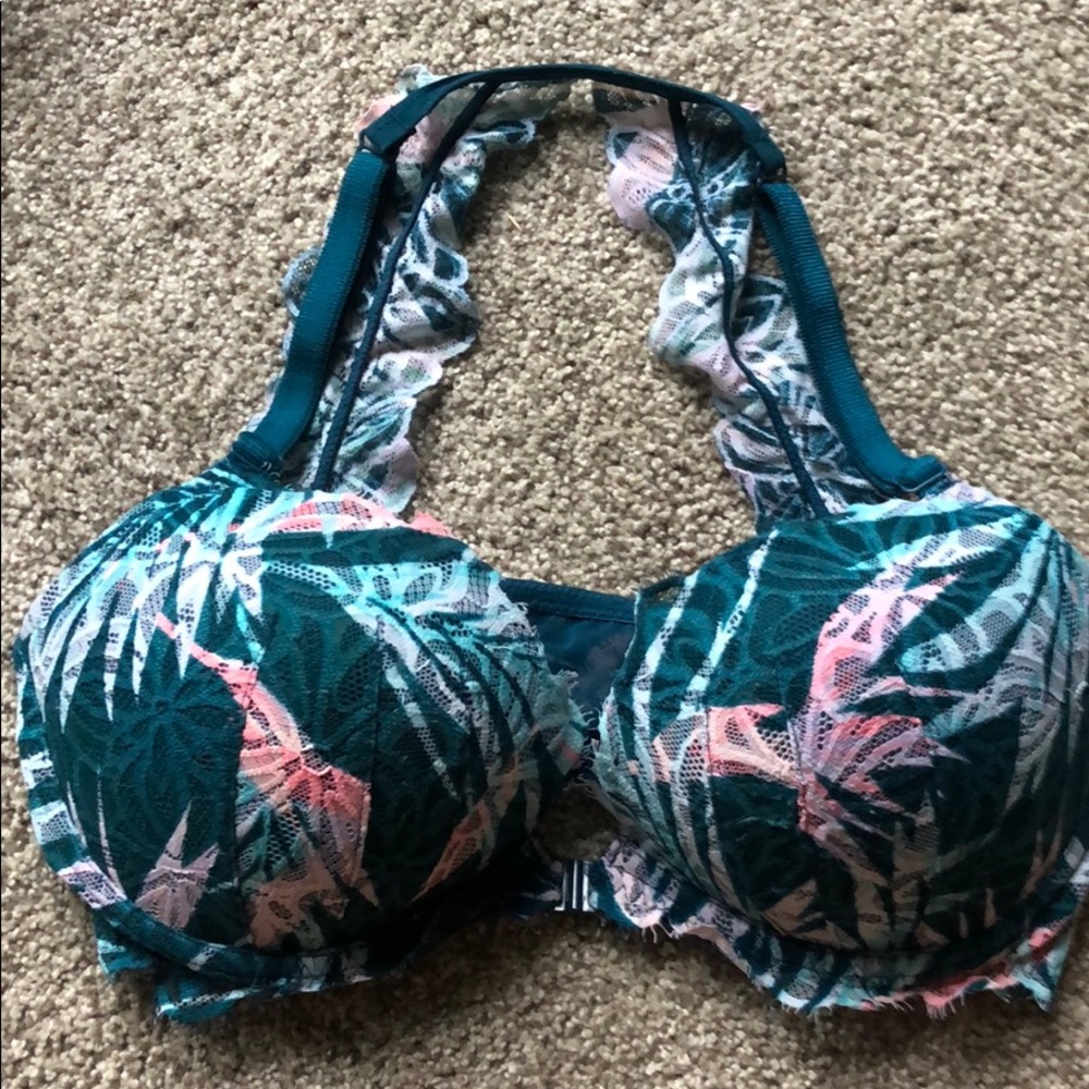 VS DATE NIGHT lace racerback bra- 34 DD